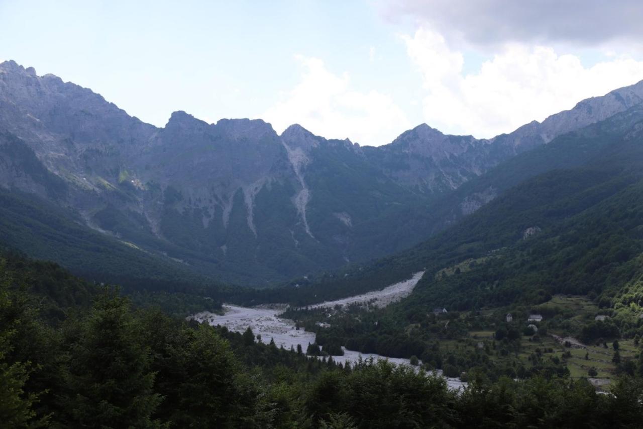 Bujtina Malaj Hotel Valbone Buitenkant foto