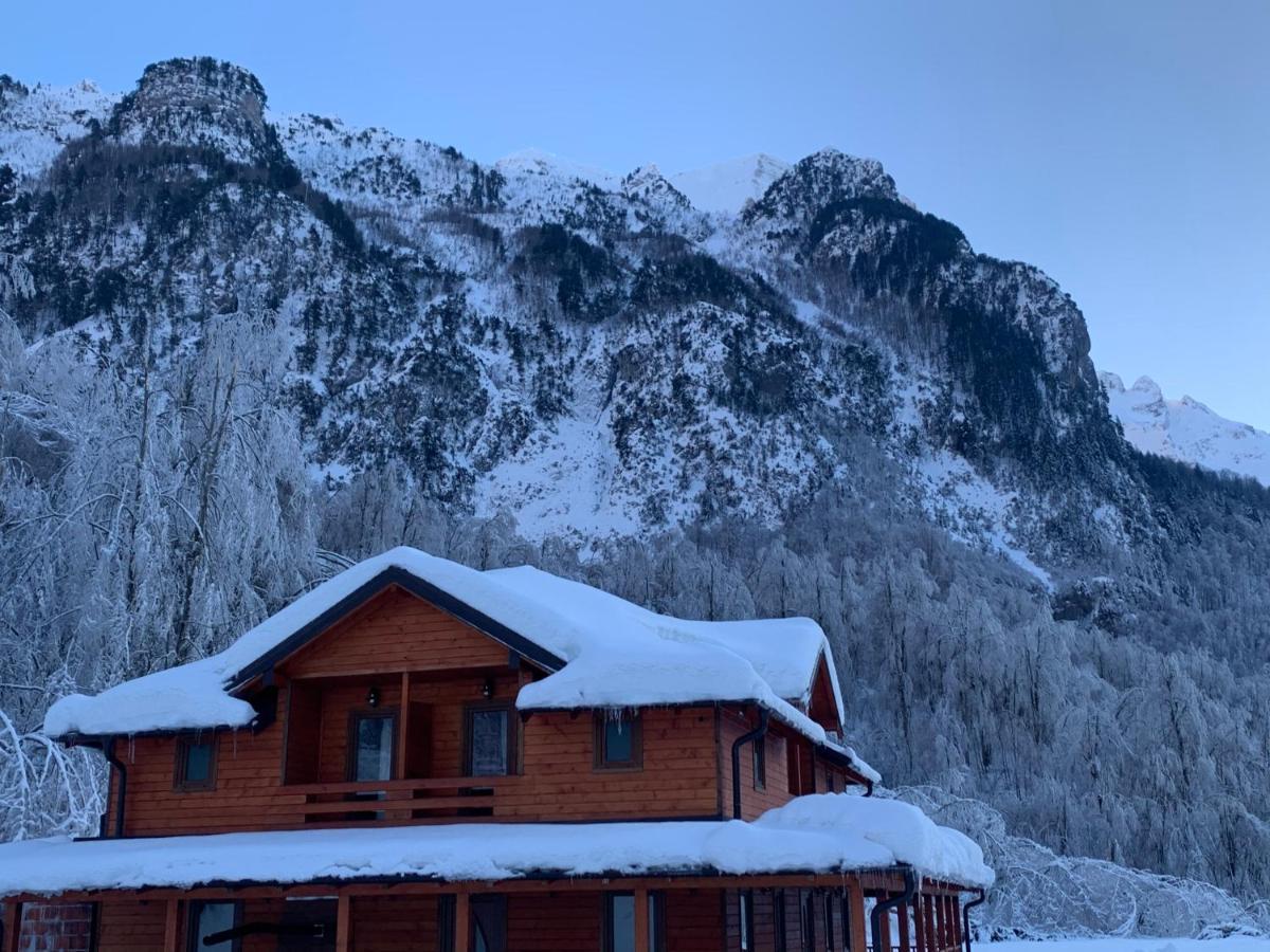 Bujtina Malaj Hotel Valbone Buitenkant foto